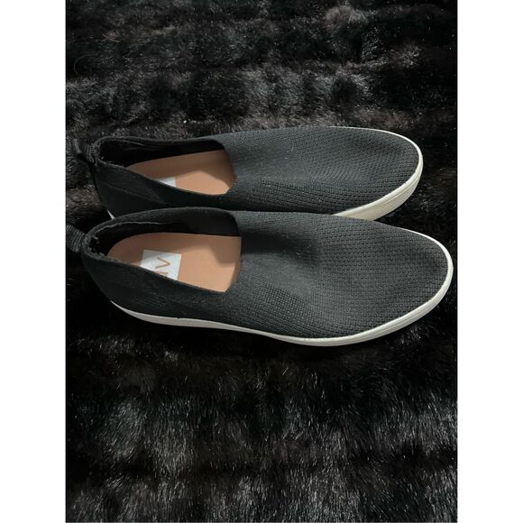 DV by Dolce Vita Shoes - DV Women's Black/Shyanne Textile Slip-On Sneaker Size 8